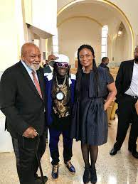 Had a heart condition and he passed peacefully in his sleep at the family home, according to a statement from the nation of islam. Flavor Flav Auf Twitter Flavor Flav Meet The Browns Jim Brown And His Wife Monique Brown With Flavor Flav At The Funeral Of Louis Farrakhan Jr Https T Co 7tzxefhbkt