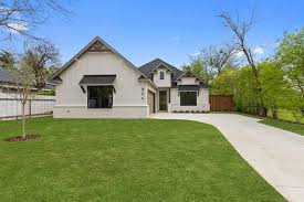 Homes for sale in Cleburne, TX