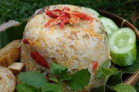 Cuci dan bilas beras hingga benar benar bersih yah ,pastikan tidak ada bekas kulit padi atau sisa padi yg masih tersisa. 5 Resep Nasi Liwet Dengan Rice Cooker Tidak Ribet