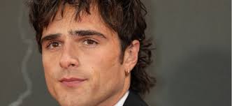 Označili ho za vedúcu osobnosť generácie Z, no nemá rád sociálne médiá: Kto  je Jacob Elordi?