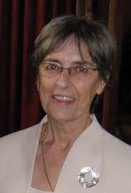 Sandra Lynne's Instagram, Twitter & Facebook