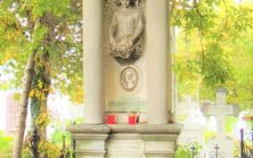 A fost una din putinele case cu prăvălie la parter din zona. Un Monument Funerar Din Focsani Va Deveni Obiectiv Istoric