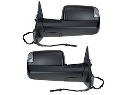 Turn signal light is orange red. Authentic Mopar Trailer Tow Mirror Kit 82215276ad Mopar Online Parts