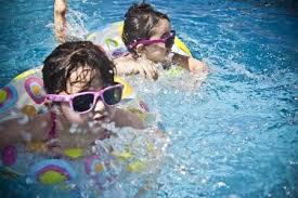 Allez A La Piscine De Centre Aquatique Le Grand 9 Saint Philbert De Grand Lieu