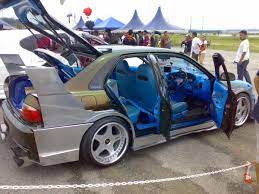 Bukankah ubah suai membuatkan kereta jadi semakin cantik dan berprestasi yang sepatutnya rv lebih tinggi? Gambar Kereta Wira Ubahsuai