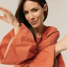 Eleganckie, Luksusowe Ubrania Dla Kobiet