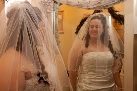Give them a chance to wow you before totally making up. Help With Hair Combo Half Updo Veil And Comb