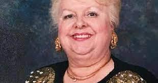 Lisa Lagorio's Instagram, Twitter & Facebook