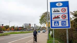 Grenzüberquerungen zwischen deutschland, österreich und der schweiz sind seit heute wieder etwas einfacher. Grenzverkehr Mit Frankreich Und Schweiz Quarantanepflicht Fur Wintersportler Und Einkaufstouristen Baden Wurttemberg Stuttgarter Zeitung