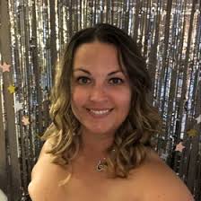 Brandi Dycus's Instagram, Twitter & Facebook