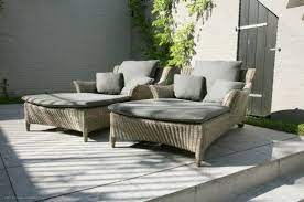 29 Cool Outdoor Lounge Chairs For Summer Napping Digsdigs Lounge Chair Outdoor Affordable Outdoor Furniture Used Outdoor Furniture