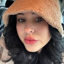 남자들은 들어! 더 마른 여자를 좋아한다면, 너도 마른 여자를 만들어라. 두꺼운 여자를 좋아한다면 두꺼운 여자를 사세요. 피트니스  여성을 좋아한다면, 몸에 맞는 여성을 얻으세요. 당신은 당신의 선호 사항을 받을 자격이 있습니다. 하지만 당신이