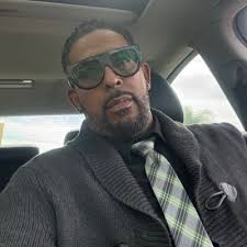 Logan Ramirez (@lowk30)