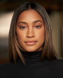 Alice Gideon's Instagram, Twitter & Facebook