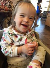 Strangers show kindness to child with down syndrome