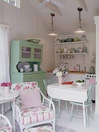 Little Cottage Kitchen Shabbychicdressers Shabby Chic Kitchen Shabby Chic Room Cottage Kitchen Inspiration