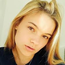 Hayley Lisa Downing (@HayleyLDowning)