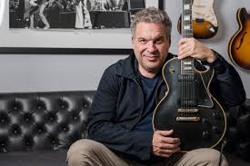 The one and only rick turner model t! Comedy Star Jeff Garlin On Why He S Serious About Guitars Guitar Com All Things Guitar
