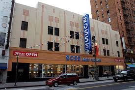 The New 39 000 Sf Ross Store In Historic 1920 Woolworth Building On Broadway Dtla Photo By Brighamyen Woolworth Building Ross Dresses Ross Store