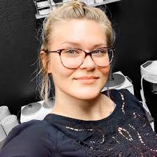 The Naked Pineapple (2025)