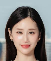 Jane Ramida Jiranorraphat (เจน รมิดา จีรนรภัทร)