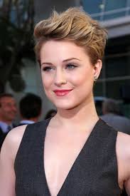 7 Short hair styles for round faces ideas
