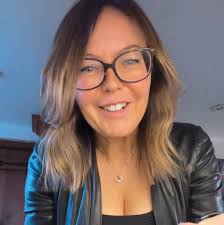 Top Tips for Transforming Your Life: Inspired by Kerry Katona's Journey In  2022, I was approached by a friend who asked if I worked with celebrities.  That celebrity was Kerry Katona. When