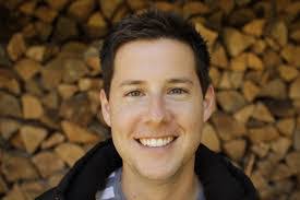 Chris Bray's Instagram, Twitter & Facebook