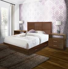This classic queen bed features a paneled headboard, turned legs, convenient storage at the footboard, and a usb charging port. Uptown Queen Size Bedroom Set W Storage Platform Contempo Space