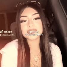 Amanda Nace's Instagram, Twitter & Facebook