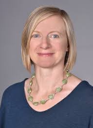 Kim Lowery's Instagram, Twitter & Facebook