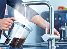 Kitchen taps with built in water filter; Franke Mondial 4 In 1 100 C Und Trinkwasserfiltersystem