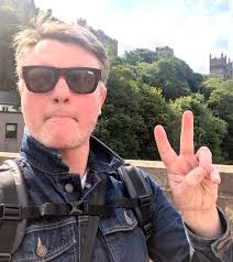 72,000 followers Still no Linkedin top voice badge 😂 ☠️ Merry Christmas  one and all! See you next year...