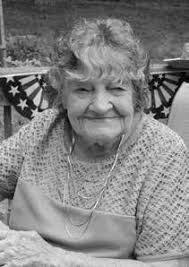 Jayne Knott's Instagram, Twitter & Facebook