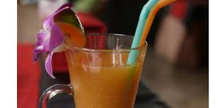 Recette Du Punch Cocktail Pour 20 Personnes Le Punch Nous Vient De L Inde Au 17e Siecle Il A Ete Rapporte En Grande Bretagne Punch Rhum Recette Punch Rhum