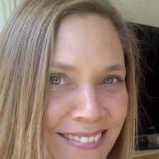 Tania Bain's Instagram, Twitter & Facebook