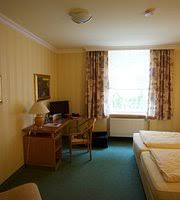 Pension am großen garten, dresden, deutschland mit vielen fotos. Pension Am Grossen Garten 66 7 1 Prices Inn Reviews Dresden Germany Tripadvisor