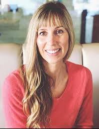 Laura Romero's Instagram, Twitter & Facebook