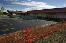 Hillcrest Senior Community In Hollywood Braces For Potential Charter School Senior Communities Charter School Hillcrest