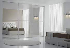 Portes Coulissantes En Miroir Deco Interieure Amenagement Placard Porte Coulissante