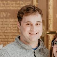 Taylor Frantz's Instagram, Twitter & Facebook