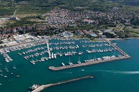Marina Izola In Slowenien Marinafuhrer Von Kroati De