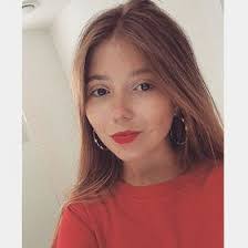 Jessica Lomas's Instagram, Twitter & Facebook