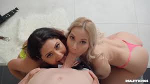 Mariska and Sharon White hot threesome sex  Xozilla.com