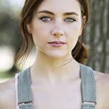 Violet Simmons (played by Haley Ramm) outfits