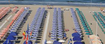 Lido di camaiore holiday rentals. Associazione Balneari Lido Di Camaiore Spiaggia Stabilimenti