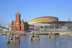 O país de gales ou simplesmente gales ( /ˈweɪlz/; Cardiff Viagem E Turismo