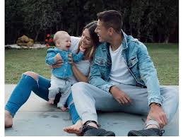 Maybe you would like to learn more about one of these? Quien Es Sarah Kohan Esposa Del Chicharito Hernandez Gluc Mx