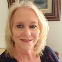 Leslie Feeney's Instagram, Twitter & Facebook