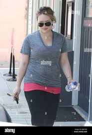 Hilary Duff Wants Harry Styles To Appear On 'How I Met Your Father' -  Popstar!